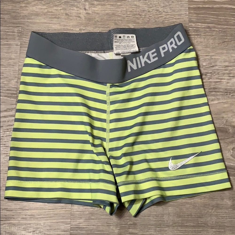 Nike spandex
